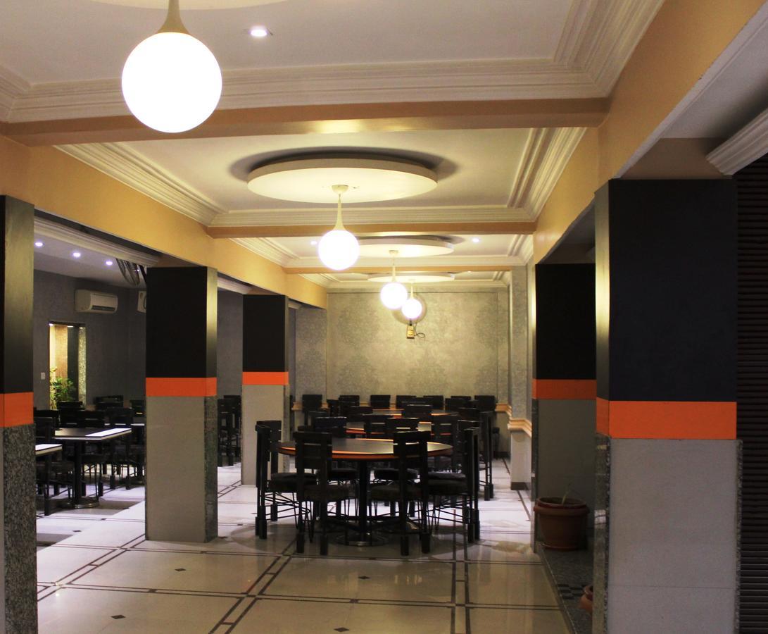 Hotel Orange Inn Sarkhej Exteriér fotografie